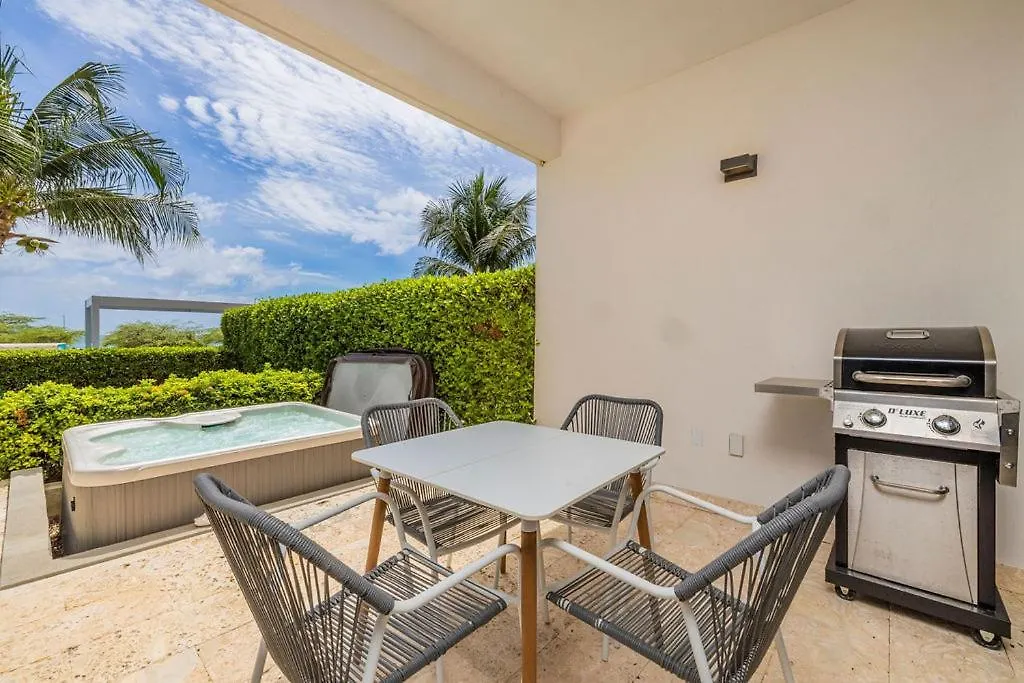 2Bsgf-Azure114 - Luxurious Beach Vibes Retreat W- Private Hot Tub Palm Beach Aruba